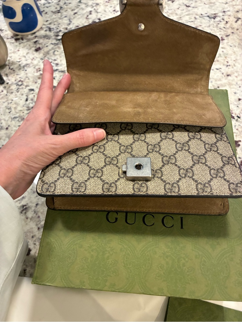 Gucci GG Supreme Canvas Shoulder Bag in tan and silver - Picture 16 of 16